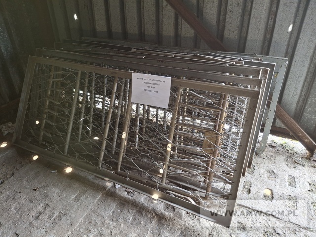 Sprzęt kwaterunkowy - pakiet zawierający 28 poz. asort. (wg oddzielnego wykazu), w tym m.in.: szafy na odzież metalowe, łóżka koszarowe, regały magazynowe metalowe itp. 